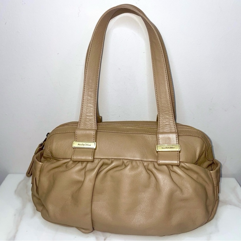 SEE BY CHLOÉ
Leather Handle Bag black